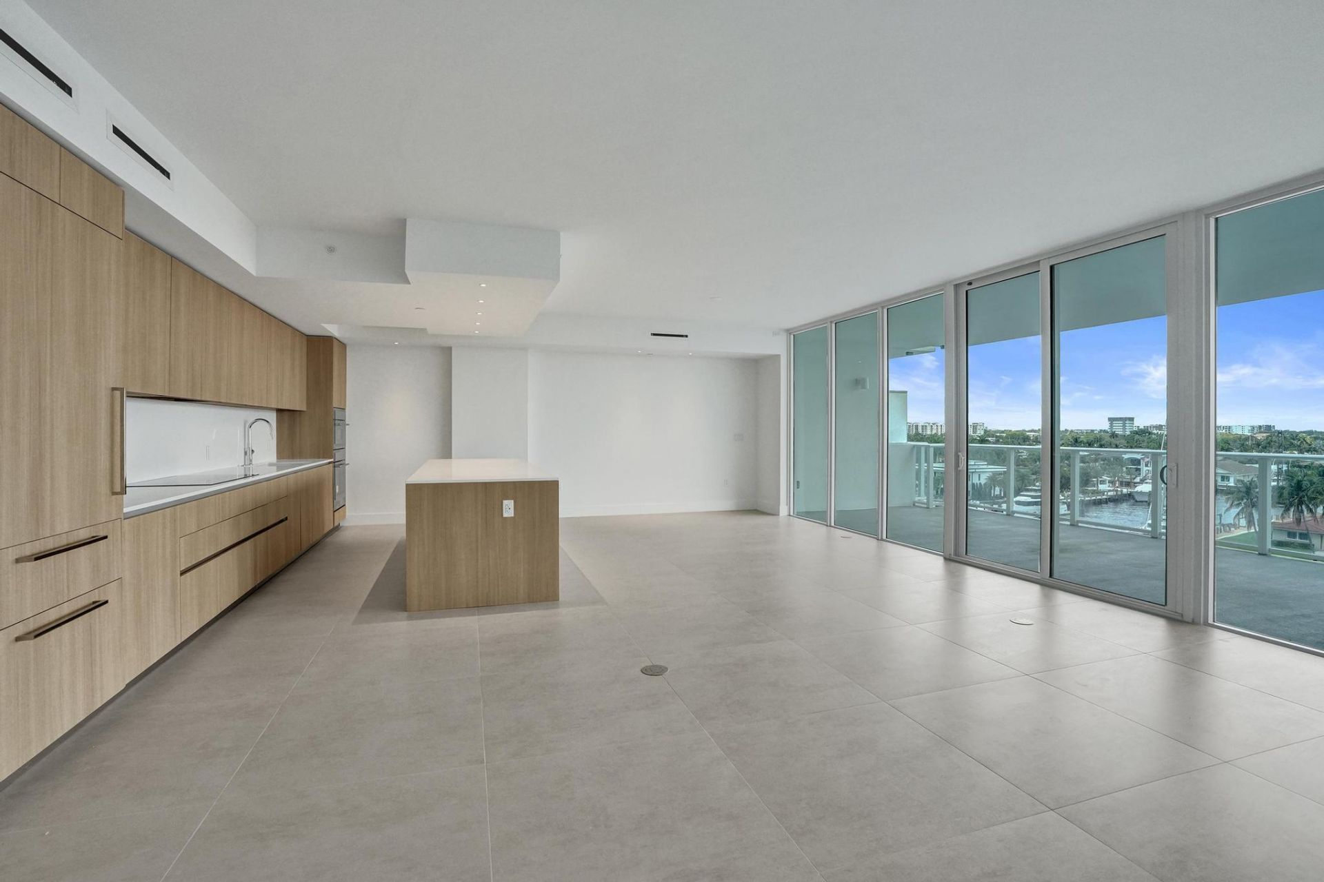 407 N Riverside Drive, Unit 602, Pompano Beach, FL 33062 Photo