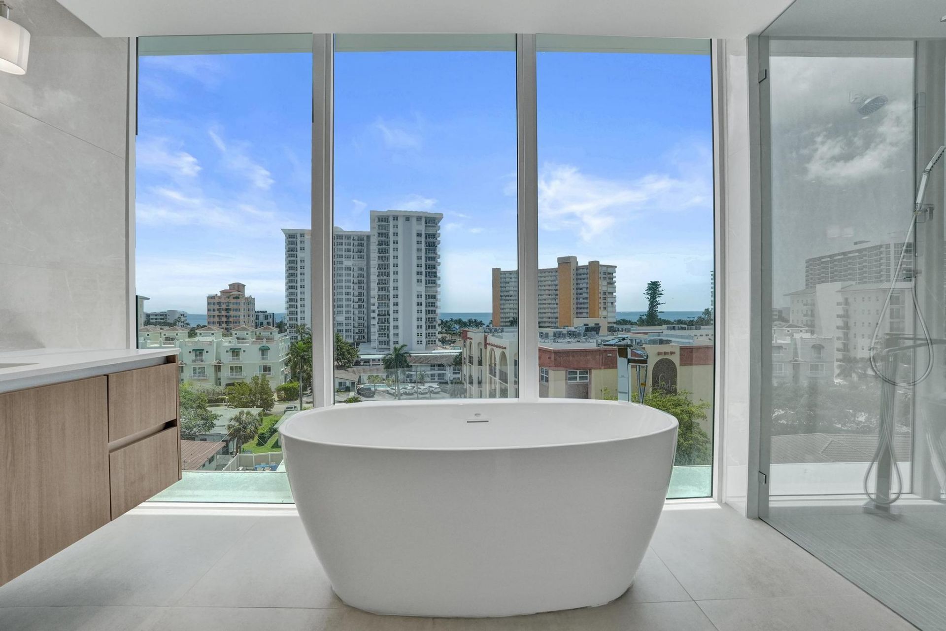 407 N Riverside Drive, Unit 605, Pompano Beach, FL 33062 Photo