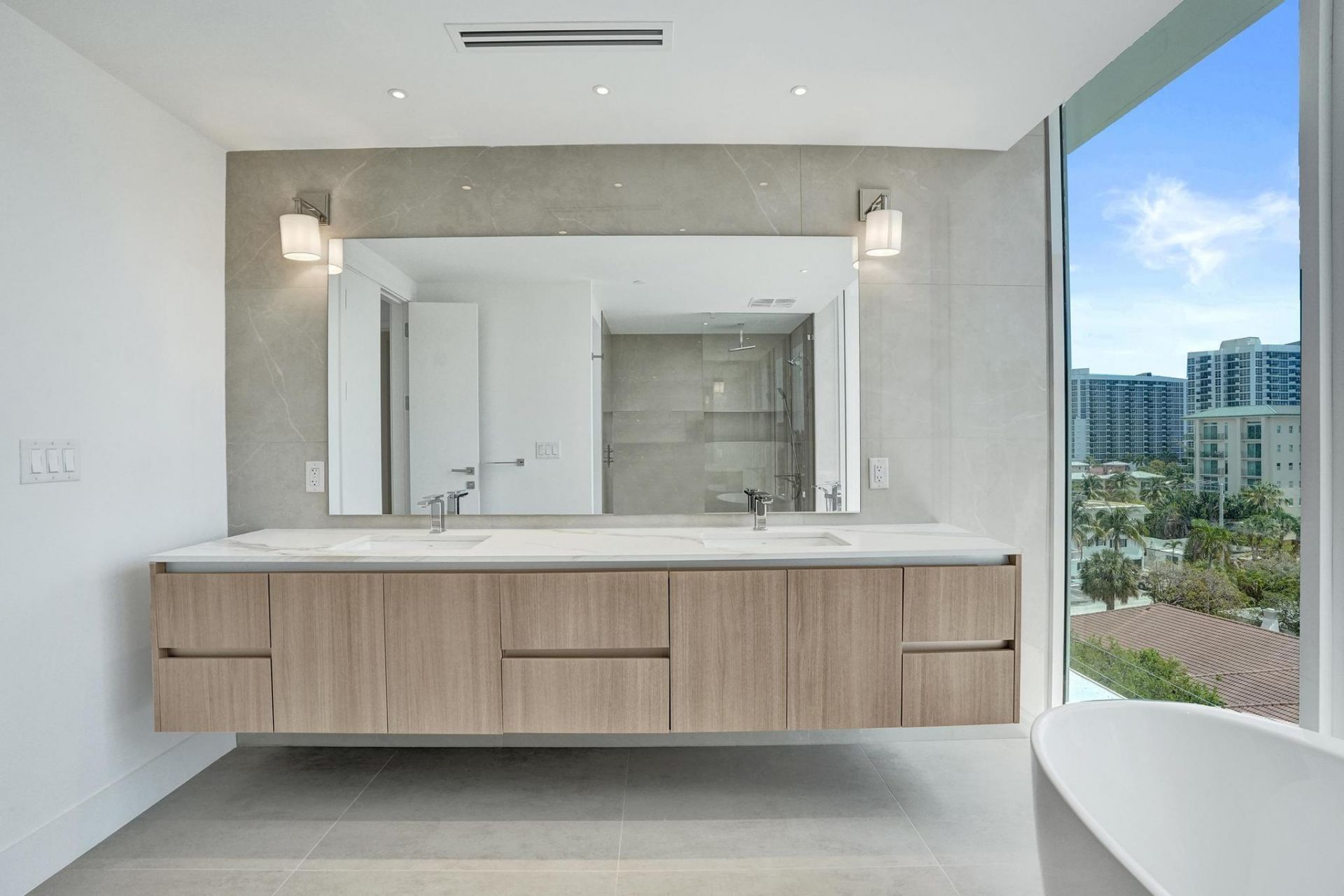 407 N Riverside Drive, Unit 605, Pompano Beach, FL 33062 Photo