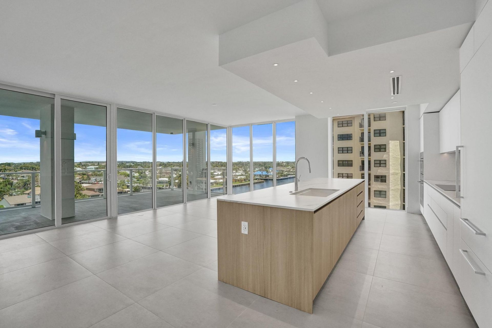 407 N Riverside Drive, Unit 605, Pompano Beach, FL 33062 Photo