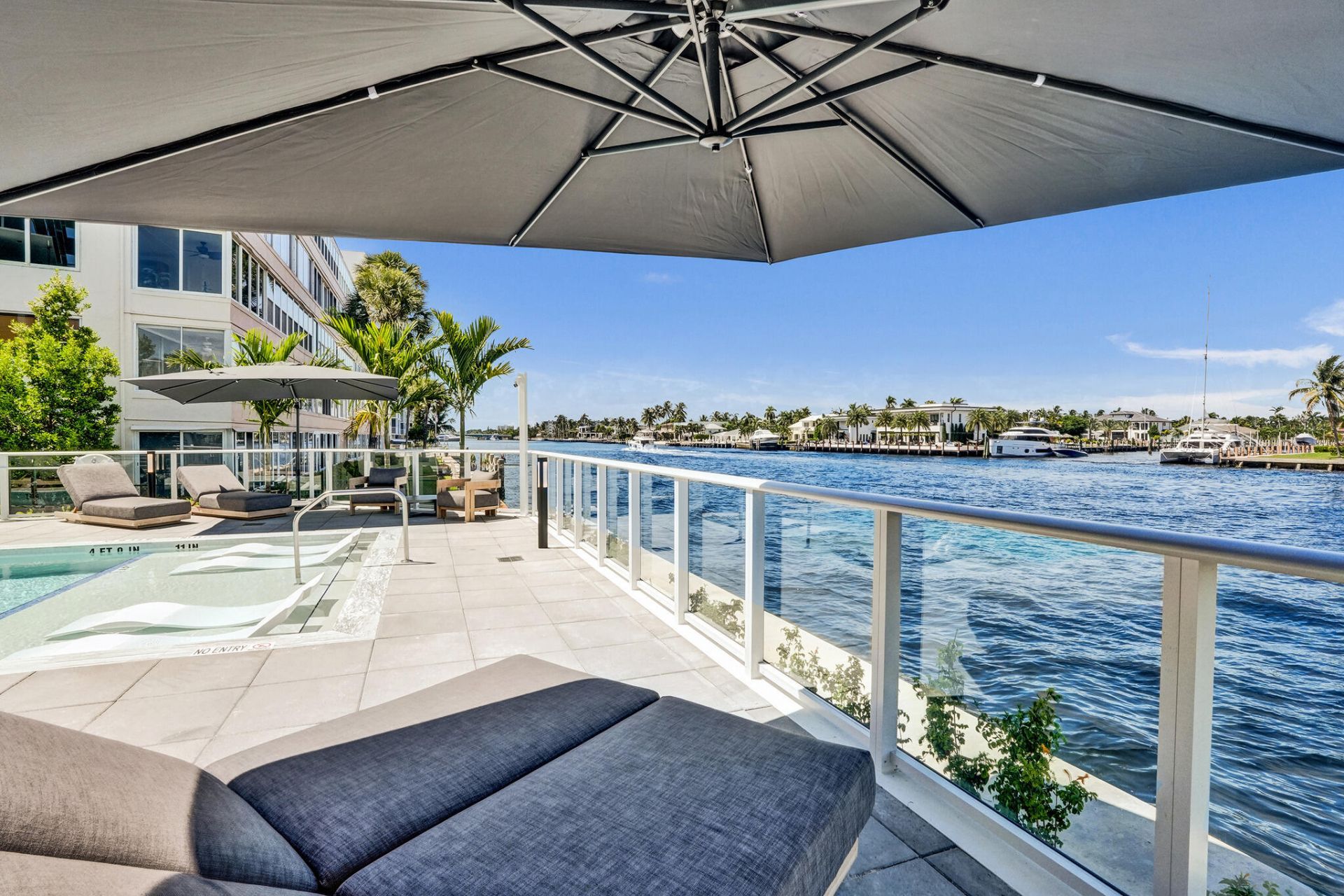 407 N Riverside Drive, Unit 203, Pompano Beach, FL 33062 Photo
