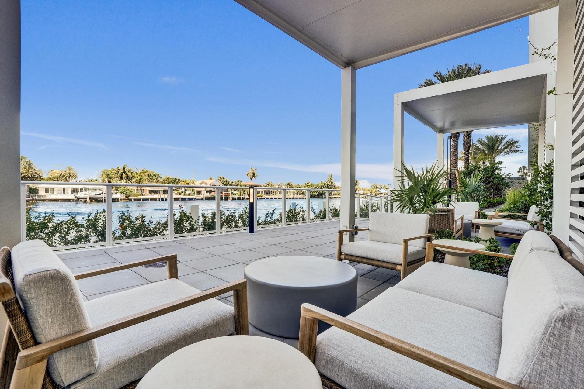 407 N Riverside Drive, Unit 203, Pompano Beach, FL 33062 Photo