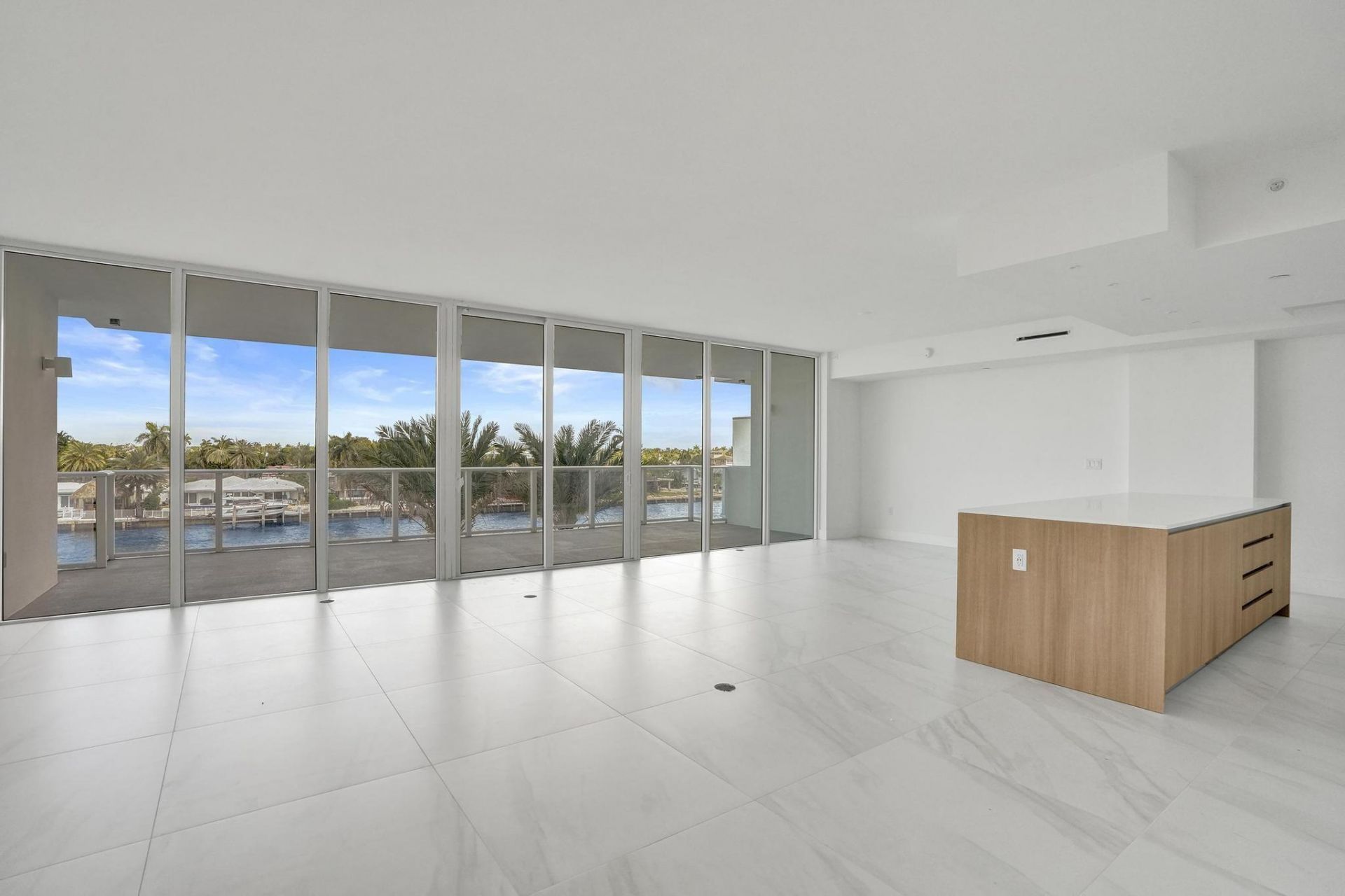 407 N Riverside Drive, Unit 303, Pompano Beach, FL 33062 Photo