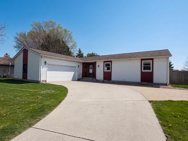 610 Executive Boulevard , Delaware, OH 43015