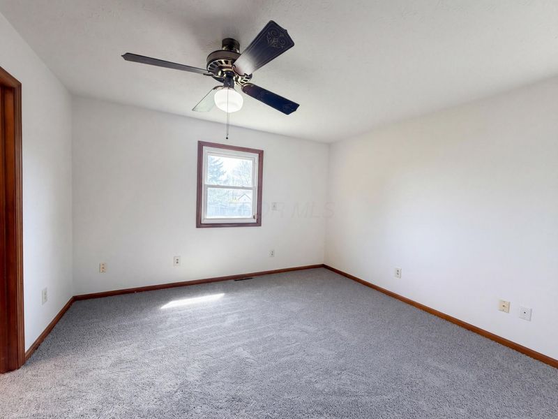 610 Executive Boulevard, Delaware, OH 43015 Photo 14