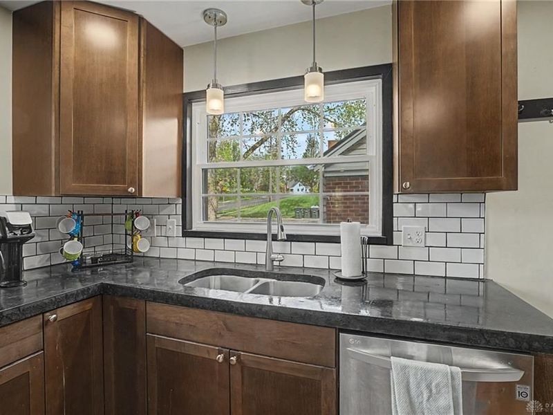 1112 Irving Avenue, Dayton, OH 45419 Photo 14