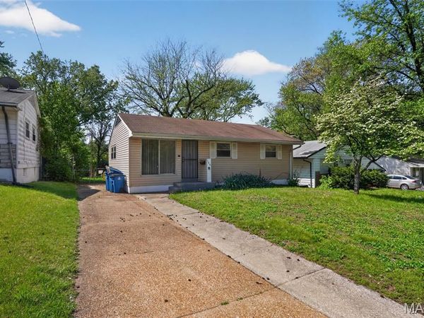 158 Monteith Circle , St Louis, MO 63137