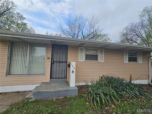 158 Monteith Circle , St Louis, MO 63137