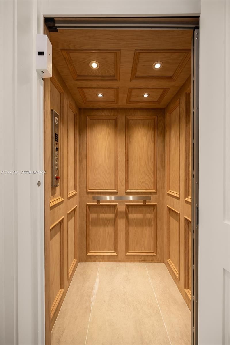 7498 SW 100th St, Pinecrest, FL 33156 Photo