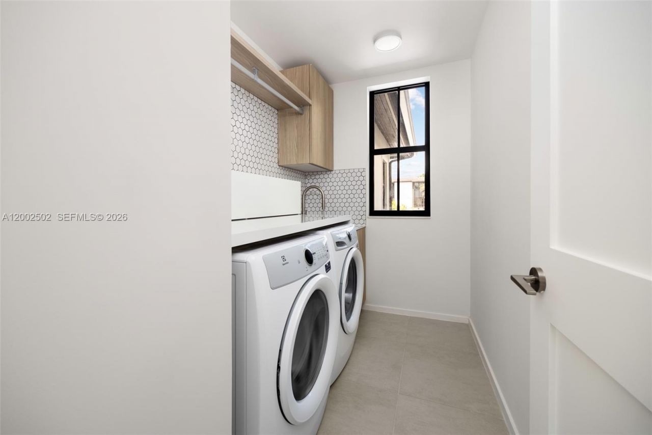 7498 SW 100th St, Pinecrest, FL 33156 Photo