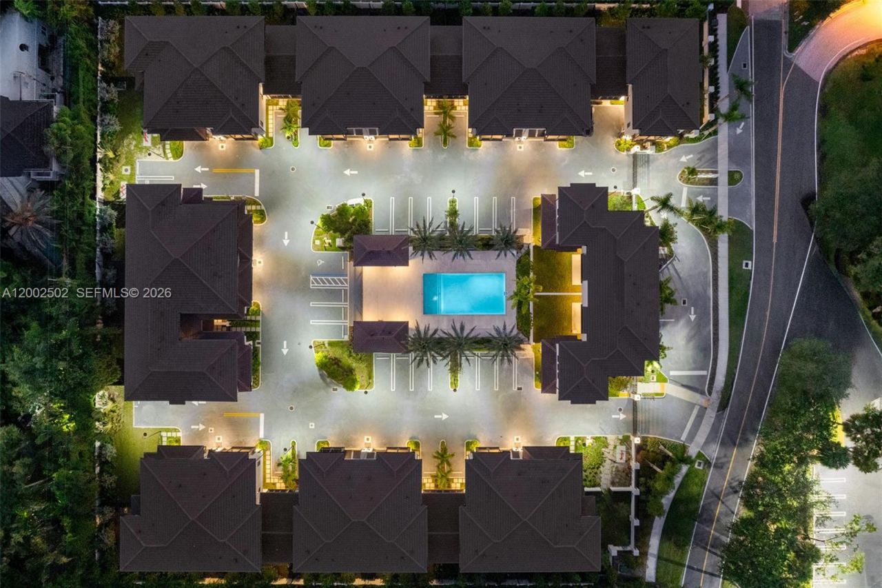 7498 SW 100th St, Pinecrest, FL 33156 Photo