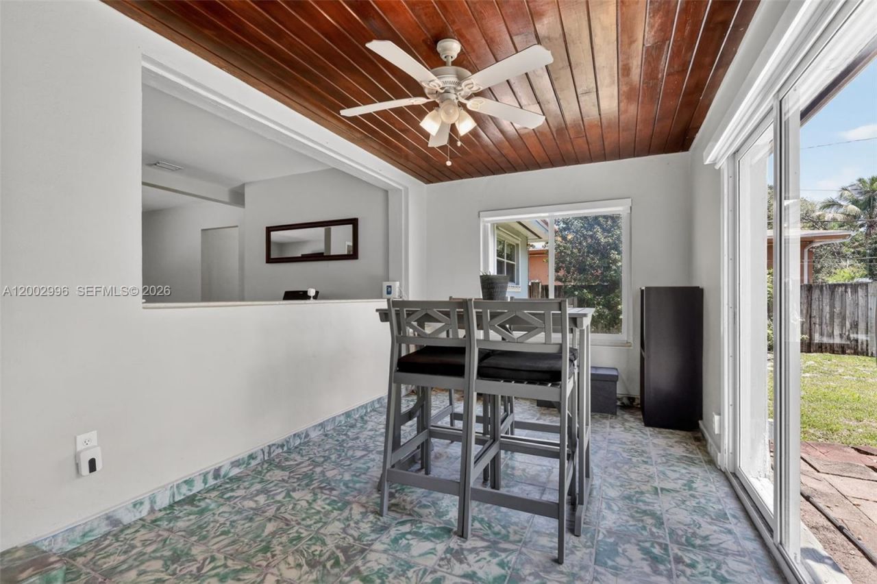 172 NW 116th St, Miami, FL 33168 Photo
