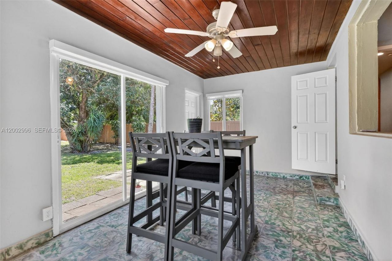 172 NW 116th St, Miami, FL 33168 Photo
