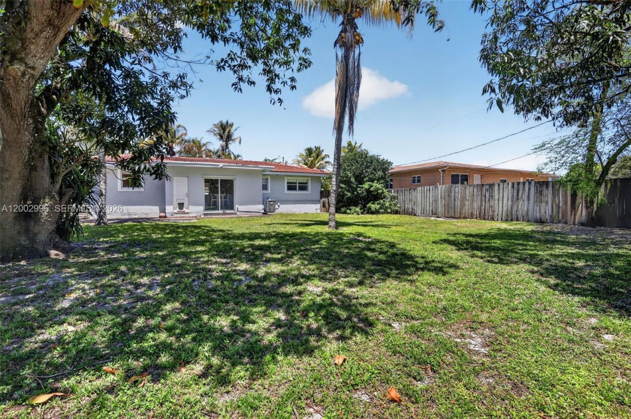 172 NW 116th St, Miami, FL 33168 Photo