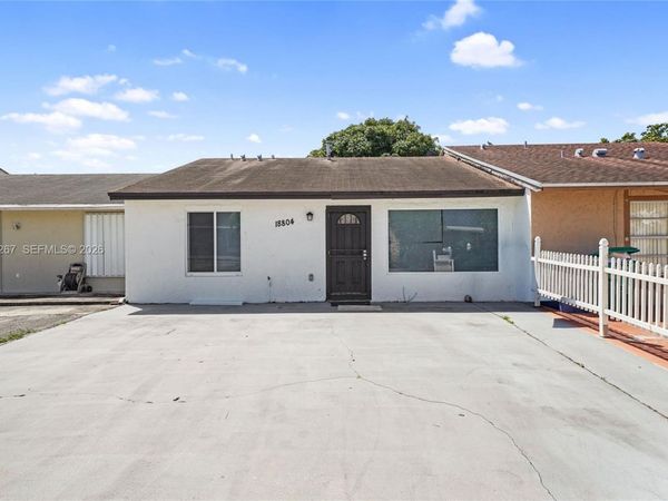 18804 NW 46th Ave , Miami Gardens, FL 33055