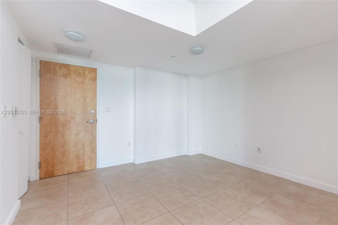 350 S Miami Ave , Unit 1207, Miami, FL 33130 Photo