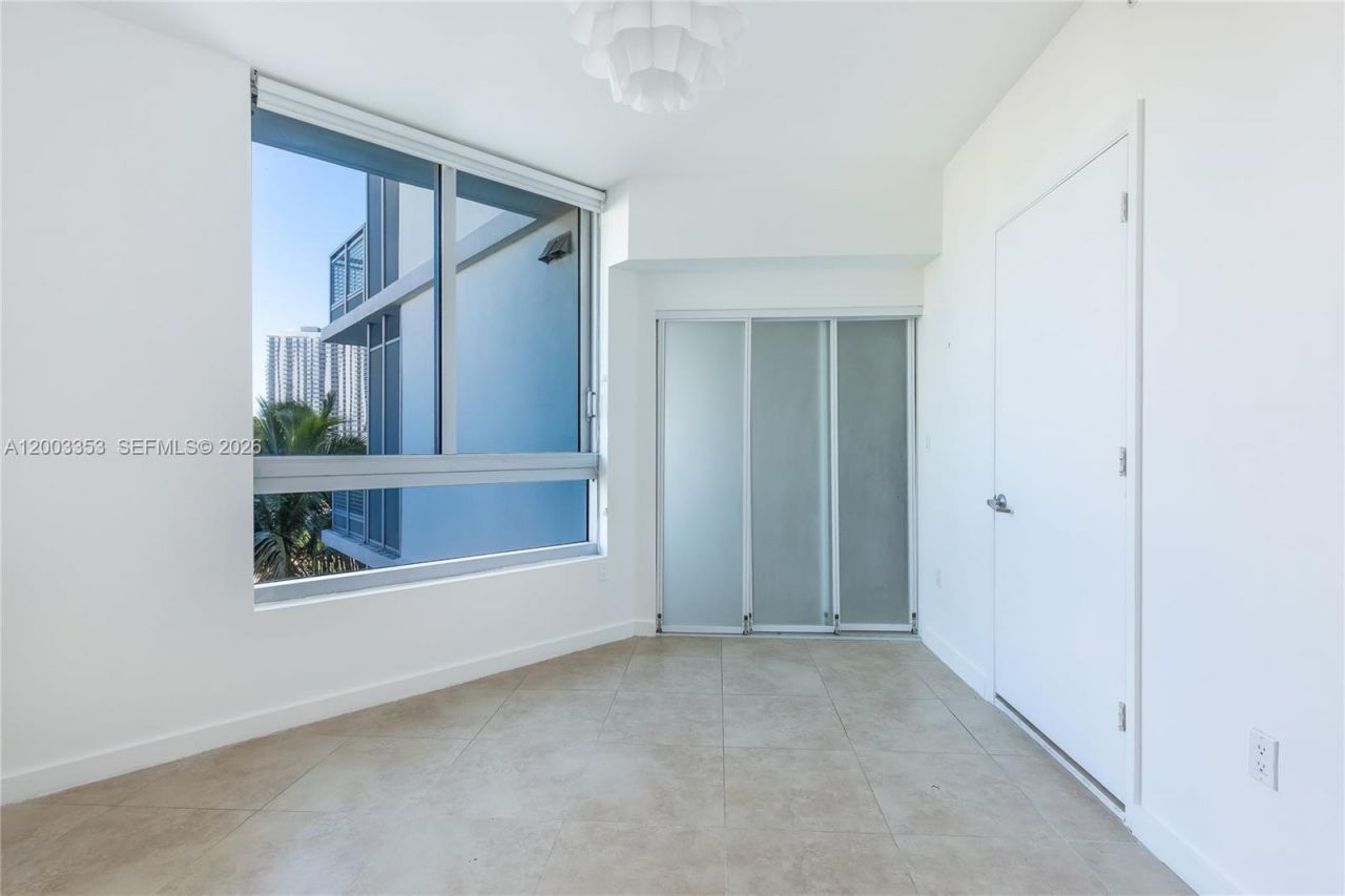 350 S Miami Ave , Unit 1207, Miami, FL 33130 Photo