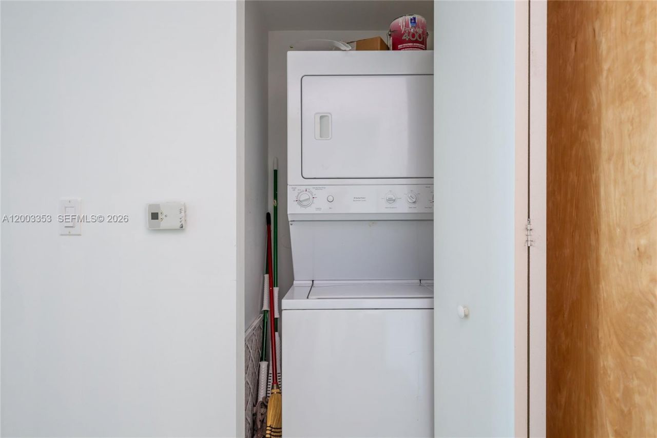 350 S Miami Ave , Unit 1207, Miami, FL 33130 Photo