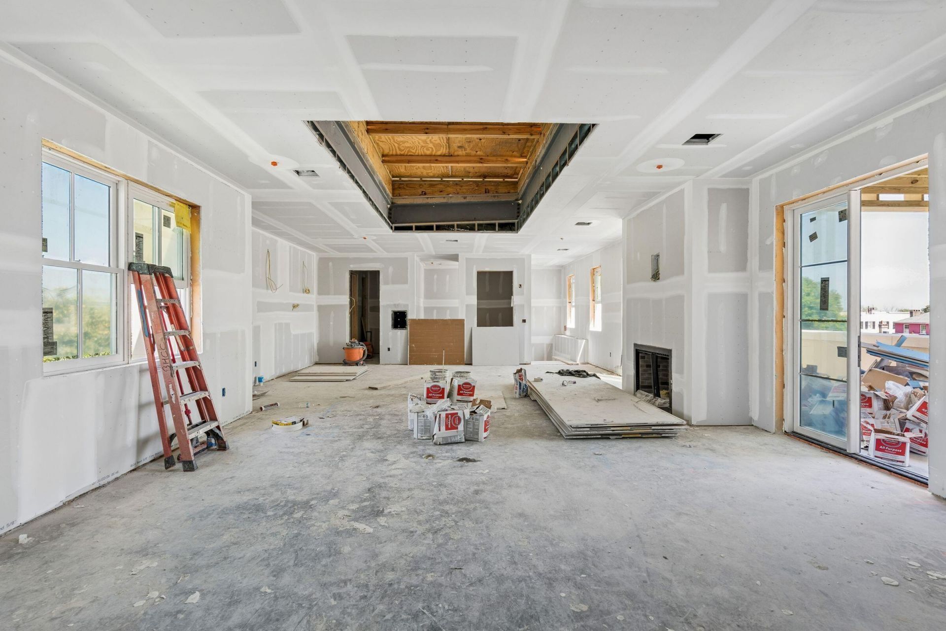 284 Meeting Street Photo 12