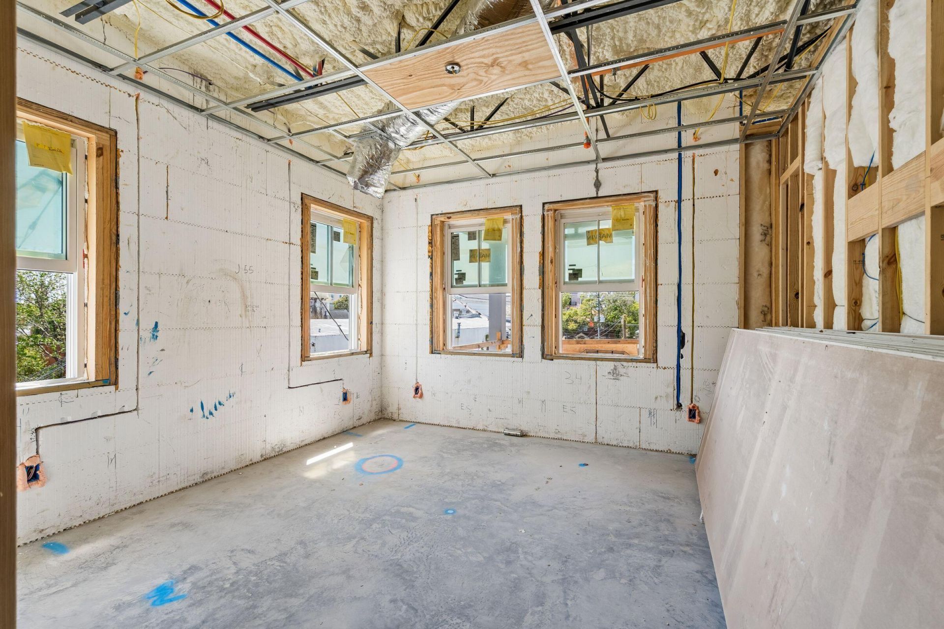 284 Meeting Street Photo 17