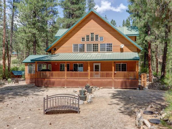 12 Larch Circle, Idaho City, ID 83631