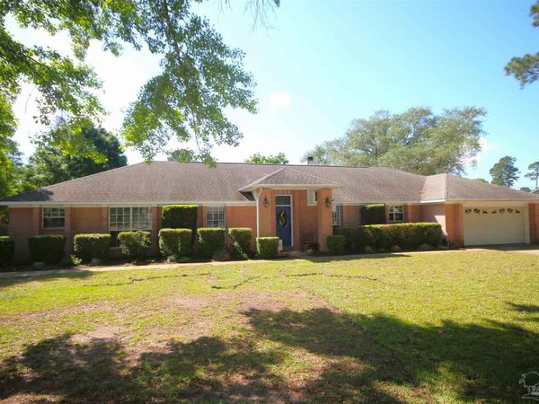 5044 Ponitz Pkwy, Pace, FL 32571