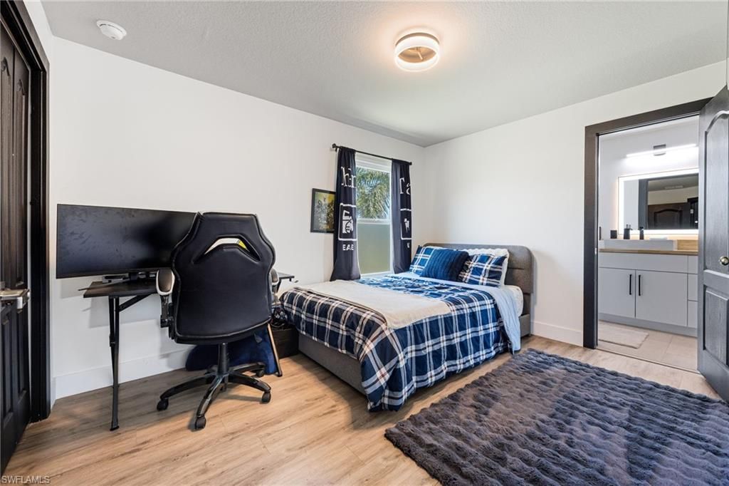 2513 Blackburn Cir, Cape Coral, FL 33991 Photo