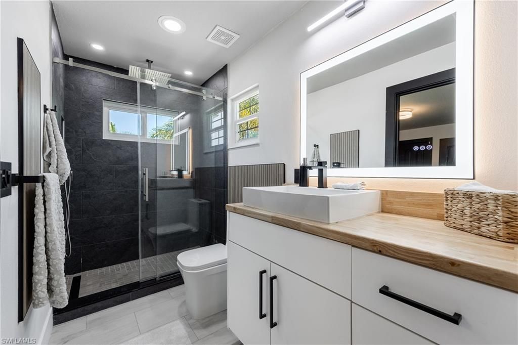 2513 Blackburn Cir, Cape Coral, FL 33991 Photo