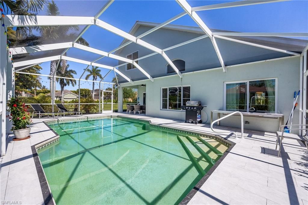 2513 Blackburn Cir, Cape Coral, FL 33991 Photo