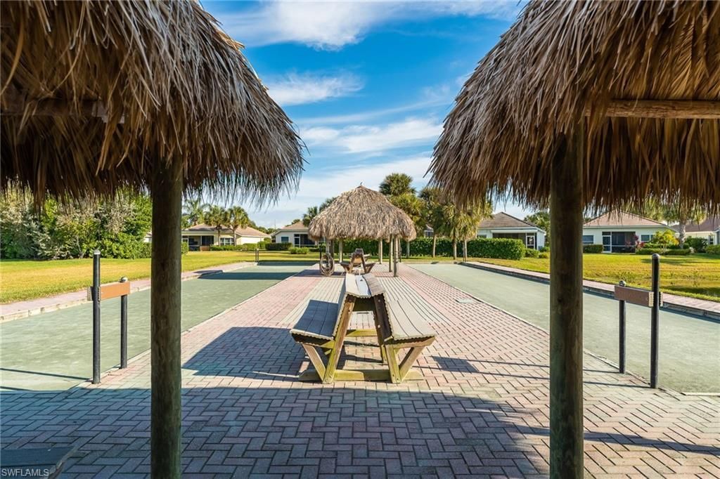 2513 Blackburn Cir, Cape Coral, FL 33991 Photo