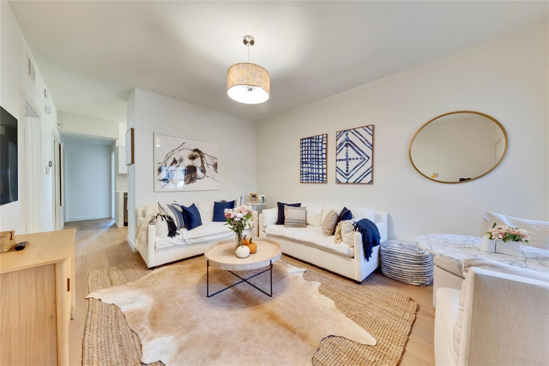 2216 San Gabriel St, Unit 204, Austin, TX 78705 Main Photo