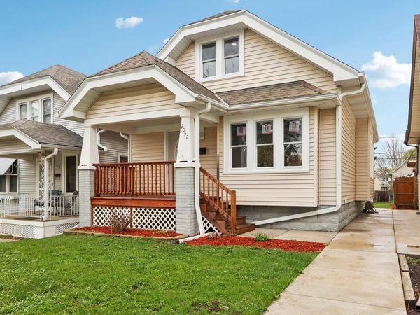 2052 S 73rd STREET, West Allis, WI 53219