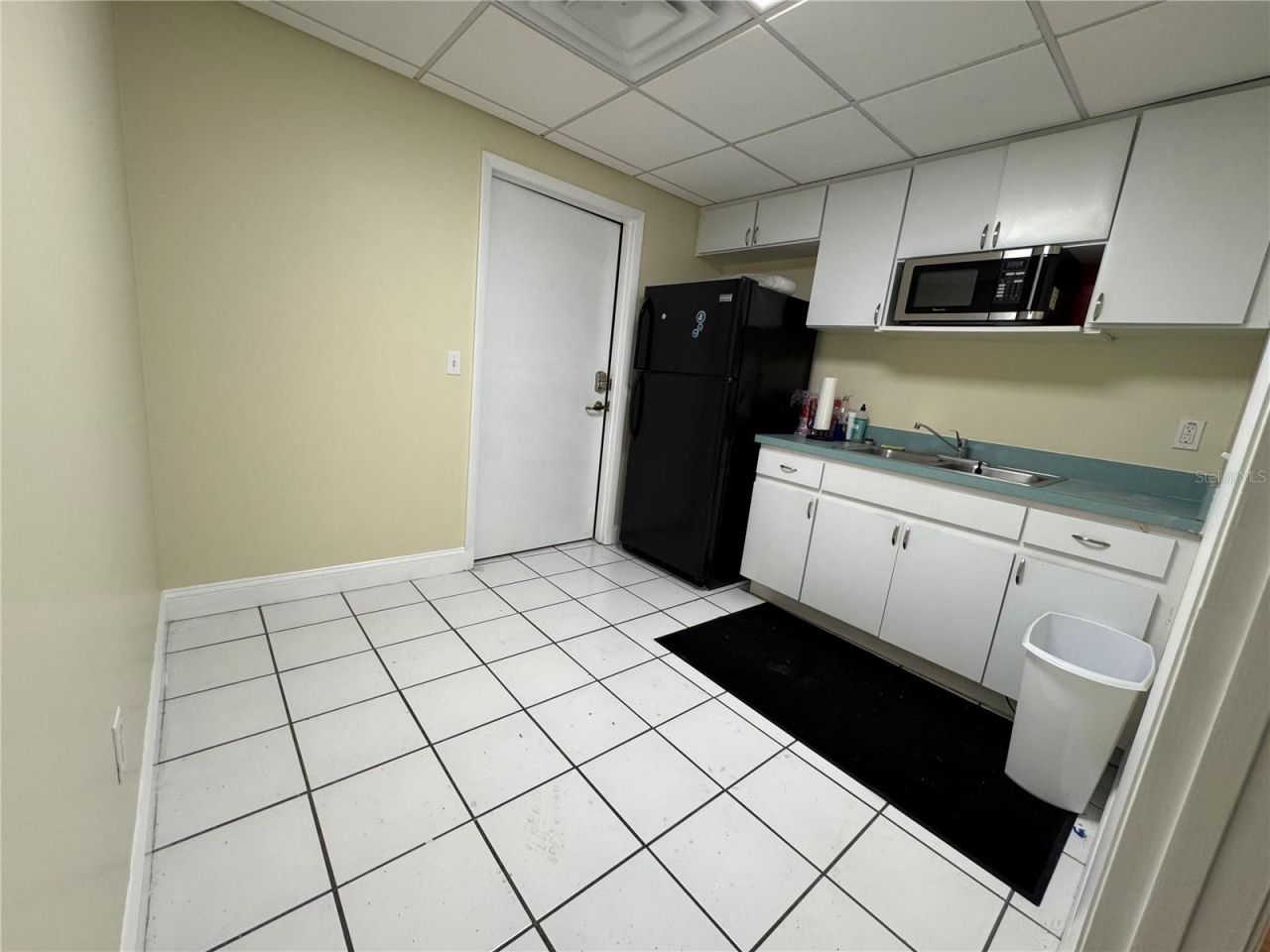 4828 W Gandy Boulevard , Unit B27, Tampa, FL 33611 Photo