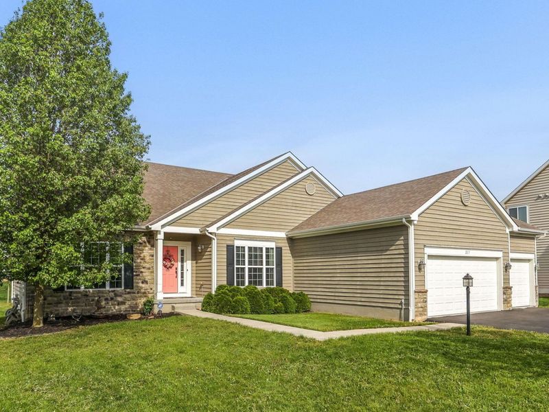 217 Warbler Court , Pickerington, OH 43147 Photo 3