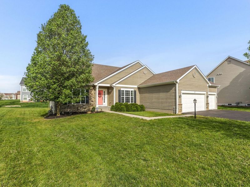 217 Warbler Court , Pickerington, OH 43147 Photo 4