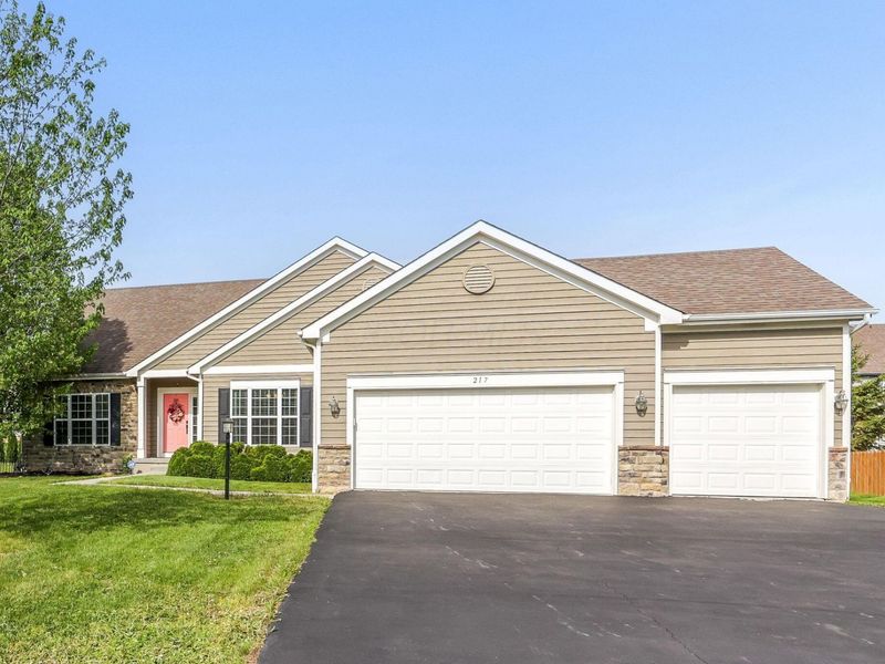 217 Warbler Court , Pickerington, OH 43147 Photo 8