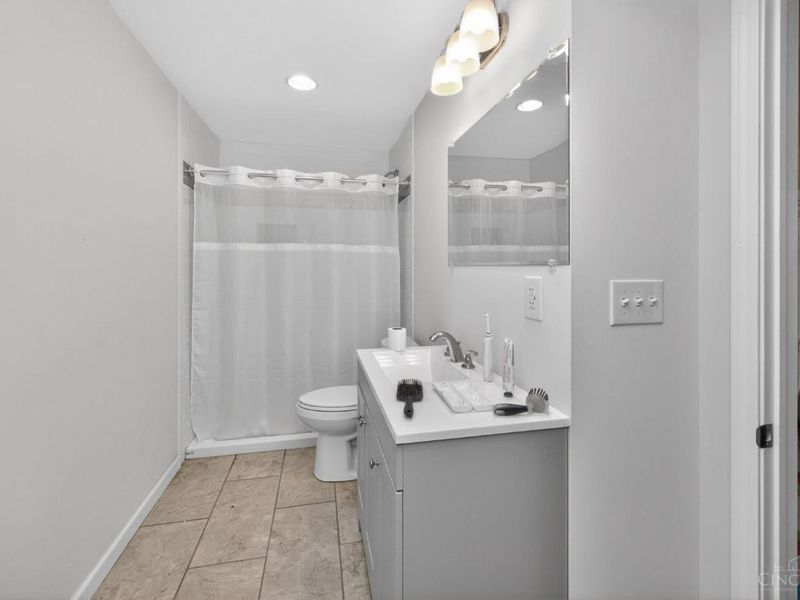 5687 Buckwheat Road, Miami Twp, OH 45150 Photo 16