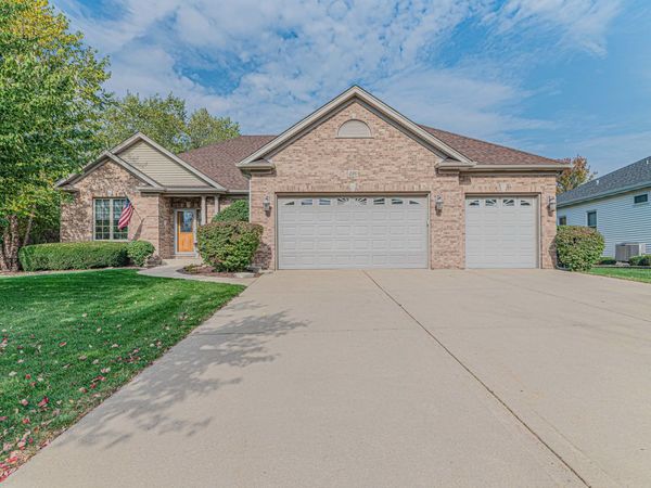 236 Schmidt Drive , Hampshire, IL 60140