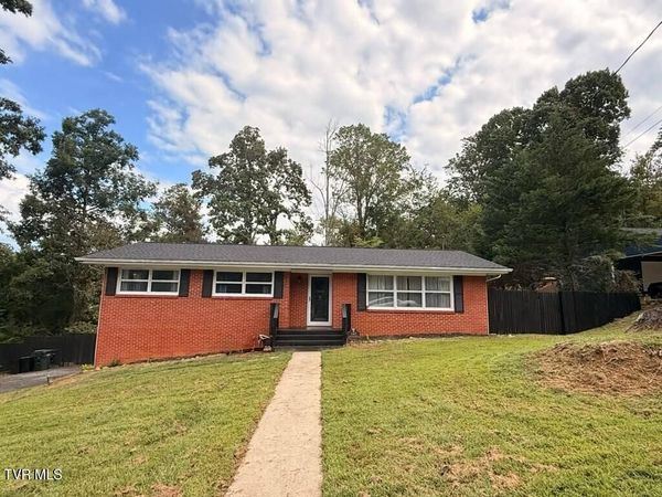 1405 Brentwood Drive, Greeneville, TN 37743