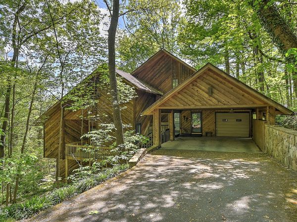 3411 Linkwood Drive, Johnson City, TN 37601