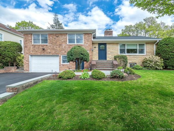 5 Fairfield Avenue, Port Washington, NY 11050