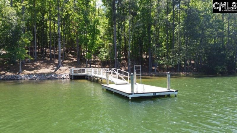 201 Meadowlake Road  Photo 38