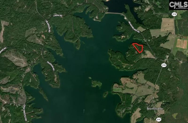 201 Meadowlake Road  Photo 7