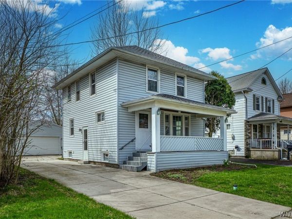 35 Fuller Avenue , Tonawanda, NY 14150