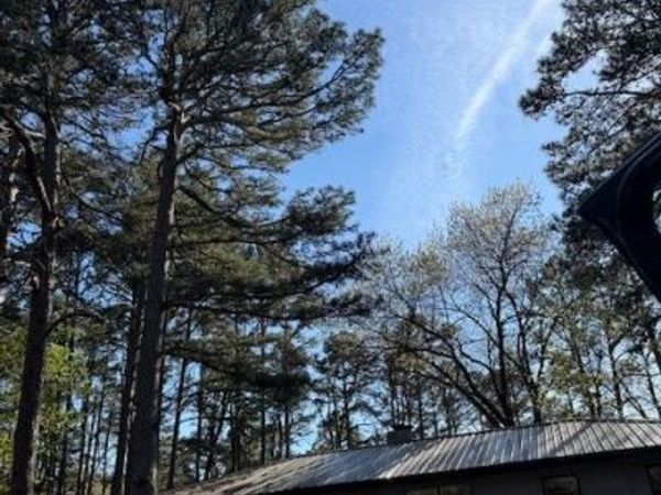 40 E Mountain Drive , Eureka Springs, AR 72632