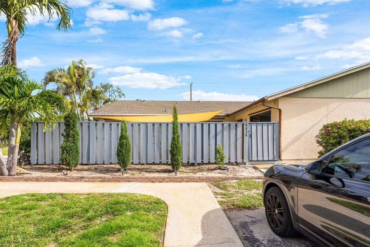 8014 Ambach Way, Hypoluxo, FL 33462 Photo