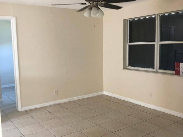 404 NE 4th Street, Unit 1-2, Pompano Beach, FL 33060