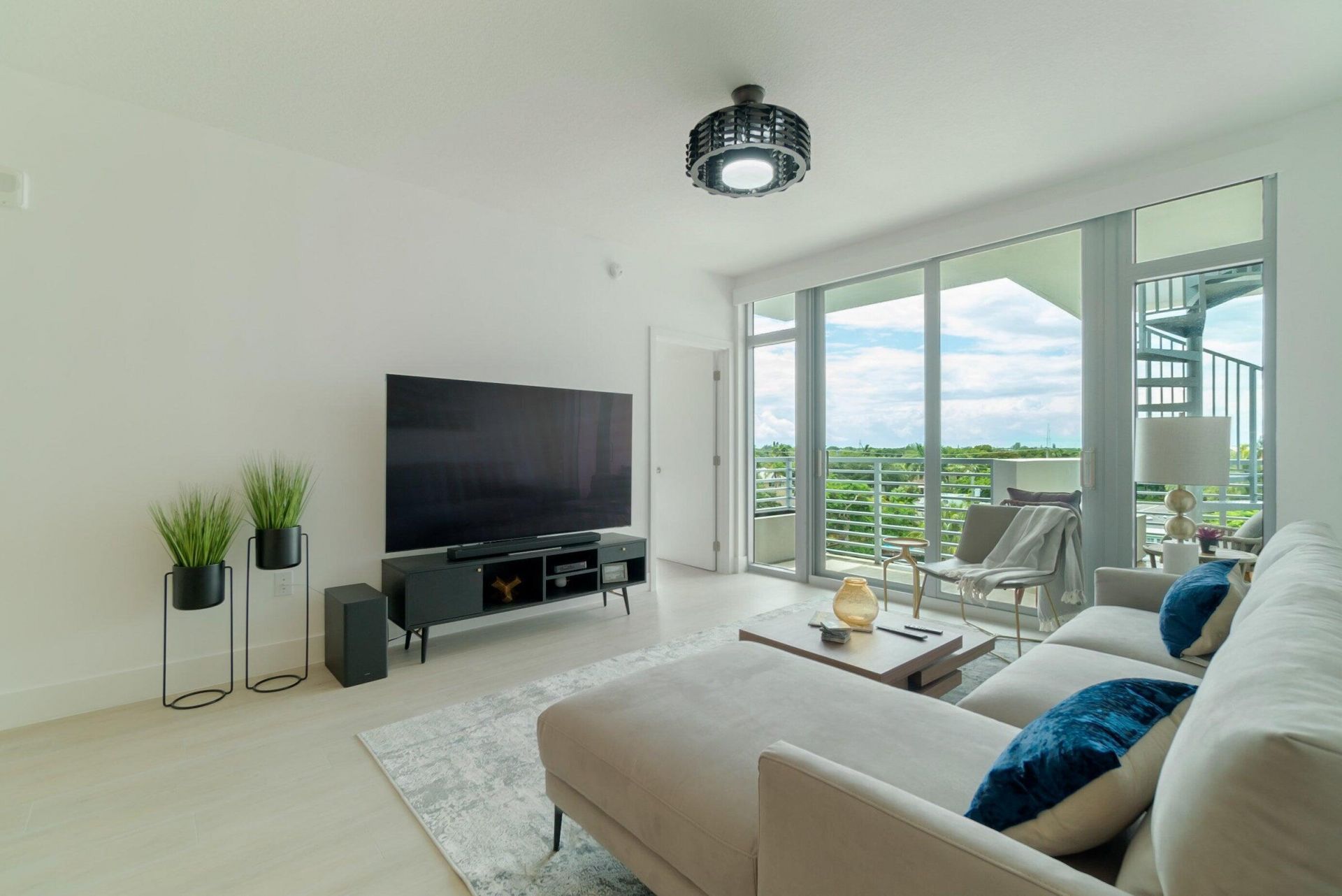 111 SE 1st Avenue, Unit 514, Delray Beach, FL 33444 Photo