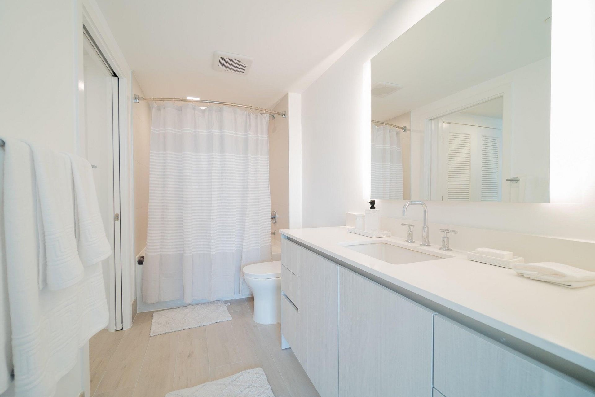 111 SE 1st Avenue, Unit 514, Delray Beach, FL 33444 Photo