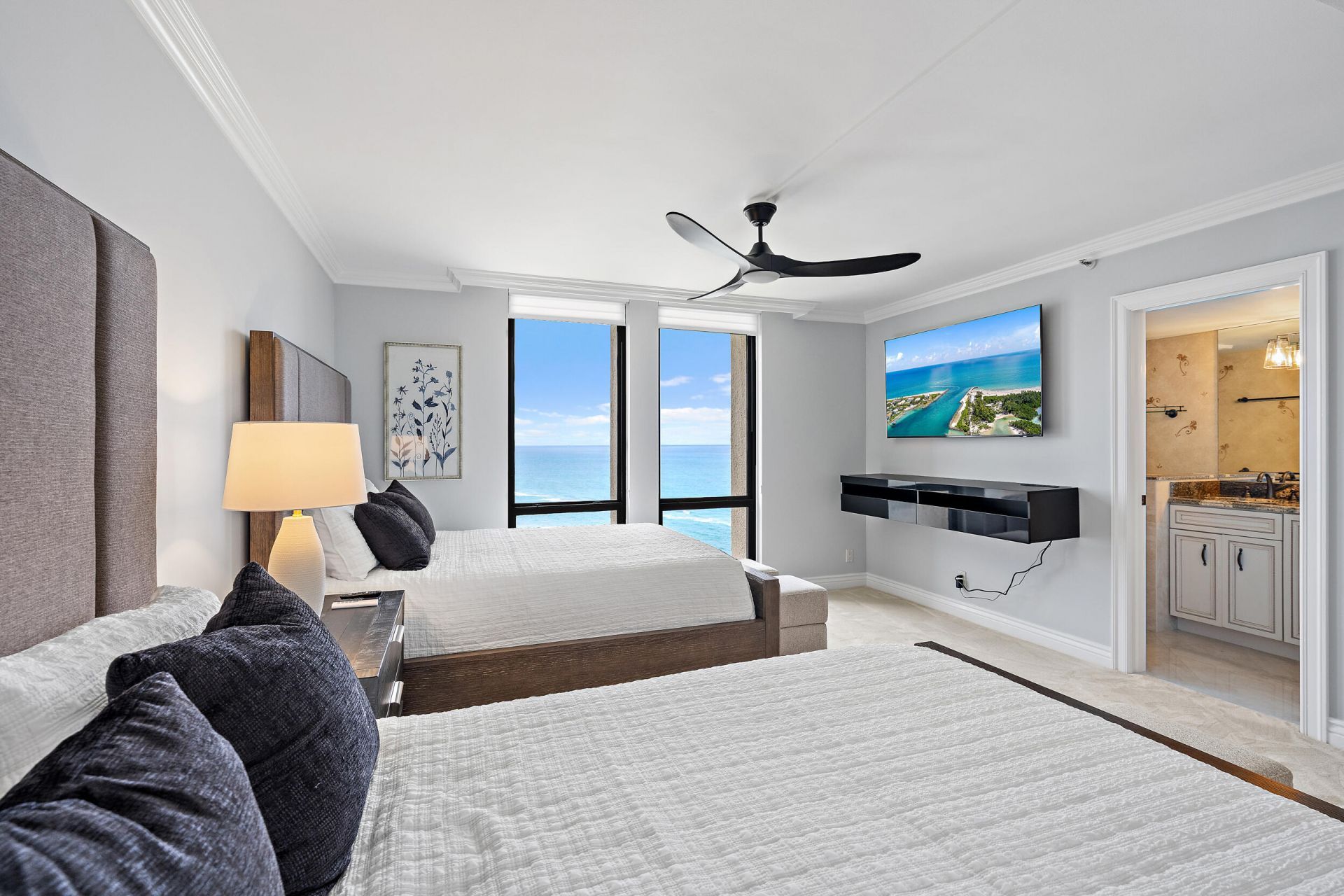 5380 N Ocean Drive, Unit 22i, Singer Island, FL 33404 Photo